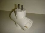 2 PIN "SCHUKO" DISTRIBUTION PLUG 10/16AMP